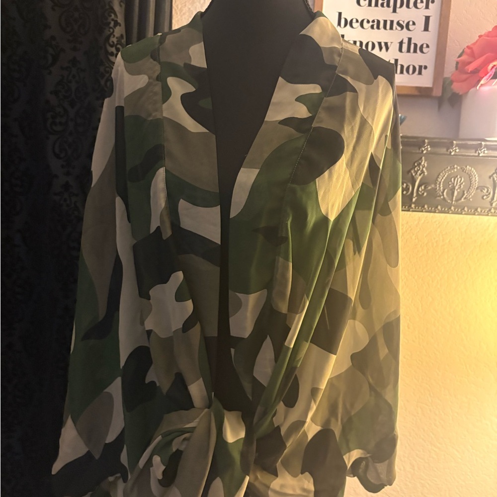 Camo Sheer Kimono Cover-Up | One Size | Lightweight Open Front - Picture 4 of 5